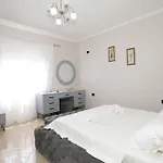 Apartment Banushi Gjirokastër