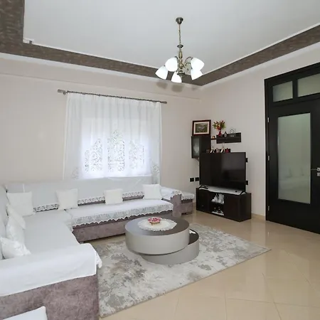 Banushi * Gjirokastër